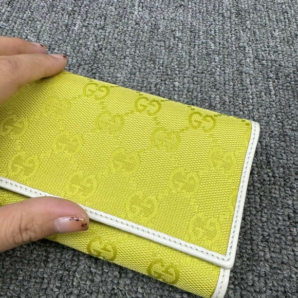 100% Authentic Gucci Wallet - Picture 5 of 16